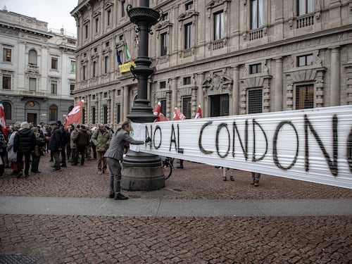 Ritardi e scaricabarile: così i partiti hanno affossato il "SalvaMilano"