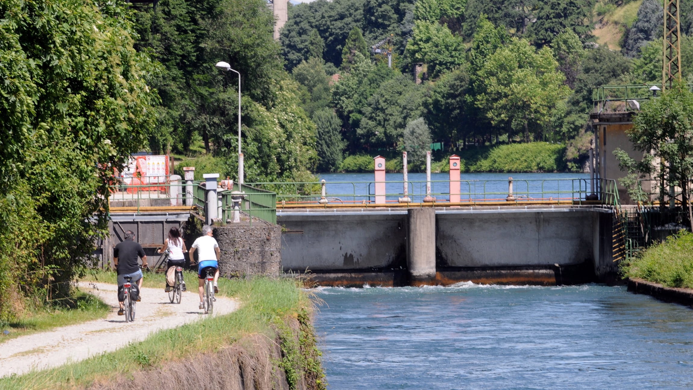 Alzaie, troppi incidenti. Per pedoni e ciclisti in arrivo nuove regole