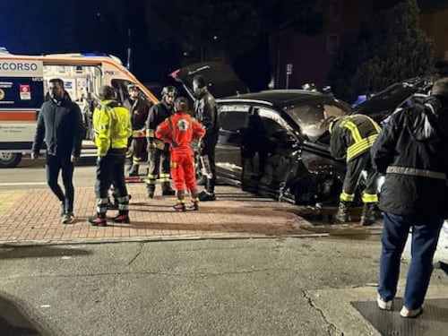 Il video dello schianto che ha distrutto l'auto di Balotelli. E lui rifiuta l'alcol test