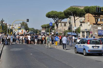 Protesta dei candidati a Roma 2