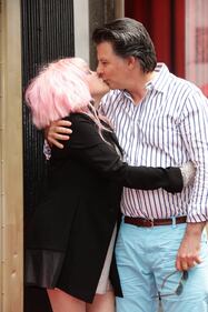 Cyndi lauper premiata con una stella sulla Walk of Fame 13