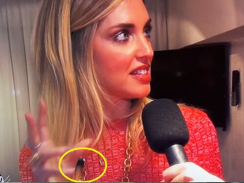 "Palo santo, pietre e... ". Gli amuleti della Ferragni per Sanremo, tra serio e faceto