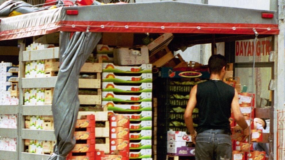 Dopo borse e cinture nei mercati spuntano gli ortaggi abusivi