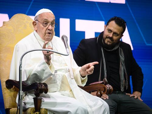 Natalità, papa Francesco: "Il problema non sono i figli ma l'egoismo"