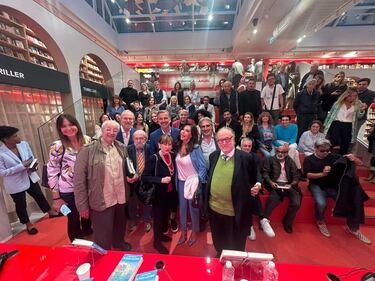 Il Paese Azzurro, il nuovo libro per riscoprire l'Italia più autentica di Beppe Convertini 1