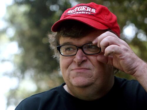 Il regista Moore contro Trump: "5 cose da fare per frenarlo"