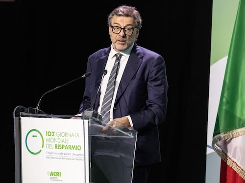 Banche, Giorgetti: “Ora siamo tutti sulla stessa barca”. Istituti scontenti