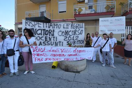 Palermo, i precari della scuola contestano Renzi 2