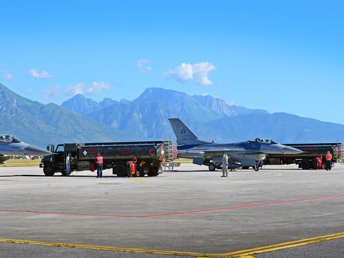 Marocchino entra nella base di Aviano con documento falso: arrestato