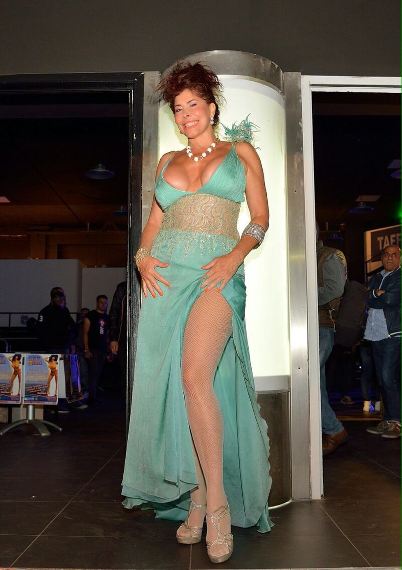 Milly D'Abbraccio hot su Twitter 23