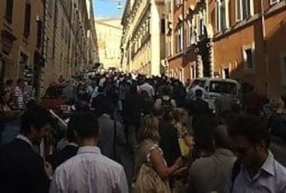 Le opposizioni insorgono: marcia sul Colle 1