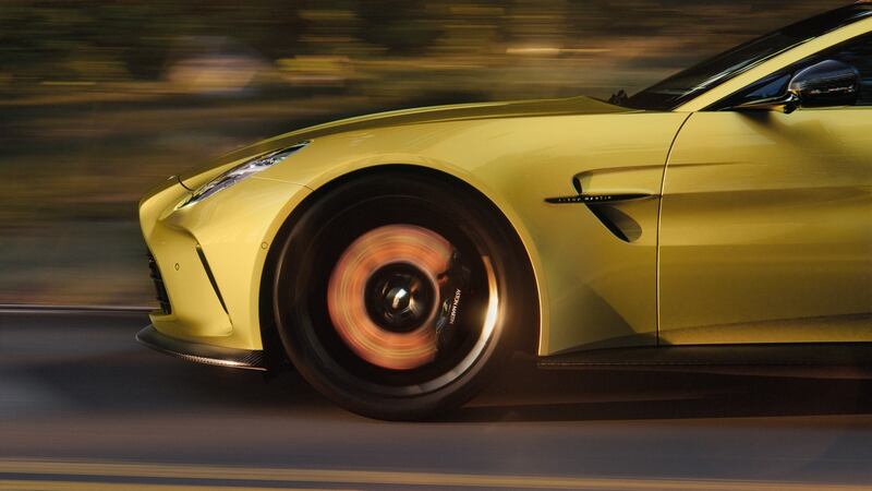 Nuova Aston Martin Vantage, guarda tutte le foto 3