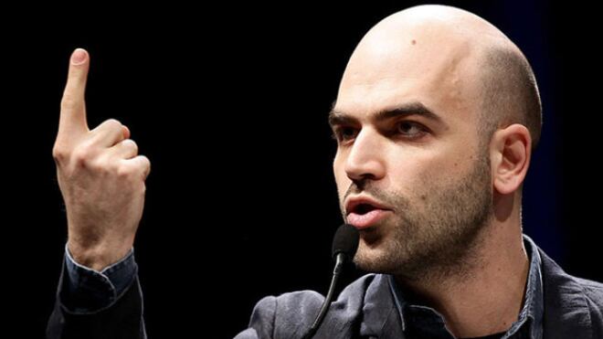Saviano su Facebook: "Morte carabiniere pretesto per propaganda"