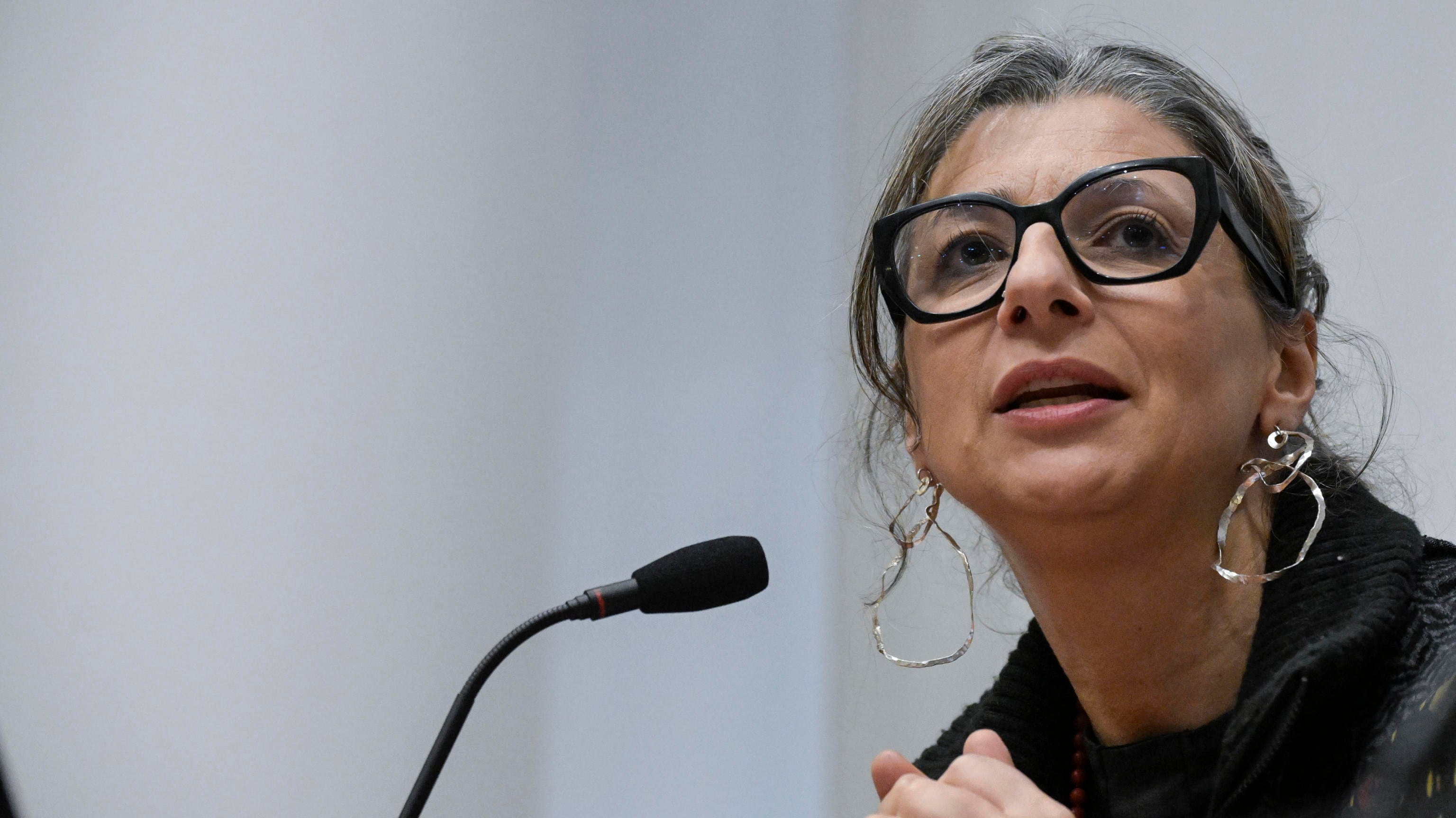 Parigi chiede le dimissioni di Francesca Albanese: "Parole oltraggiose contro Israele". E lei rilancia il film su Gaza