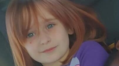 Bimba rapita e trovata morta: "Strangolata dal vicino"