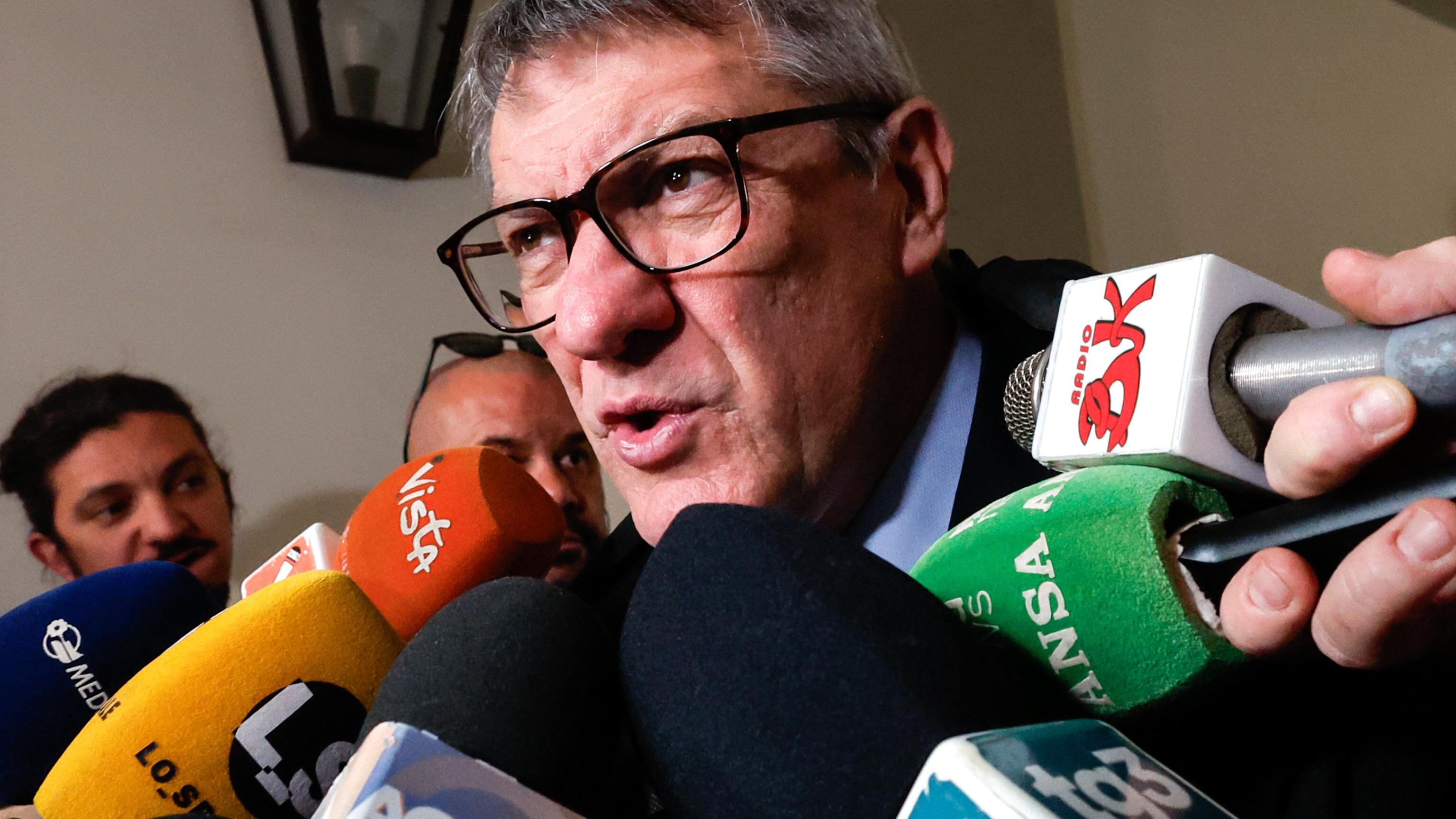 Landini si "converte" in nome del Papa