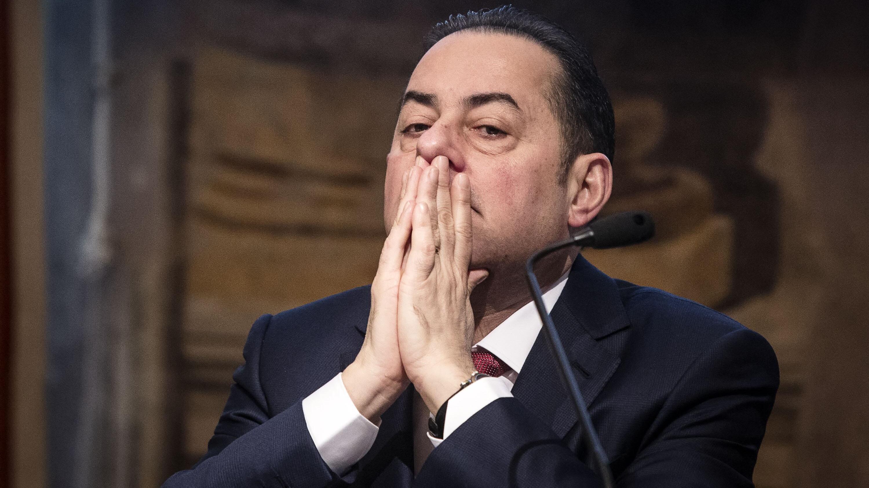 Emorragia di iscritti nel Pd: Pittella "atterra" da Calenda