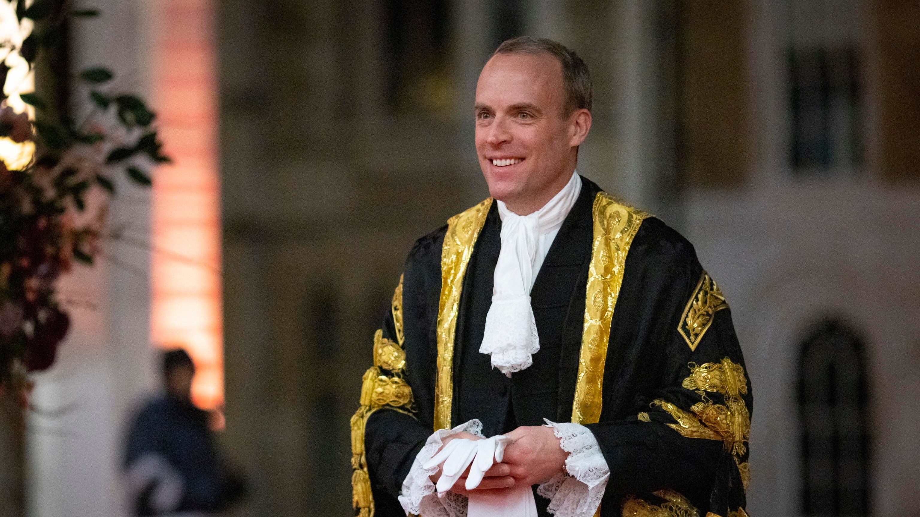 Regno Unito, si dimette il vicepremier Raab: accusato di bullismo