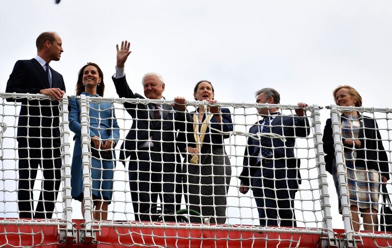 Kate Middleton ricicla per la quarta volta lo stesso cappotto 12
