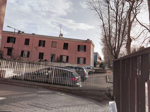 Botte e calci alla compagna: preso un 29enne