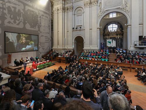 L'ateneo "inclusivo" discrimina le divise