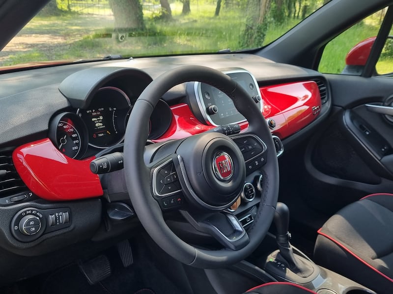Fiat 500X Red Hybrid, guarda la gallery 15