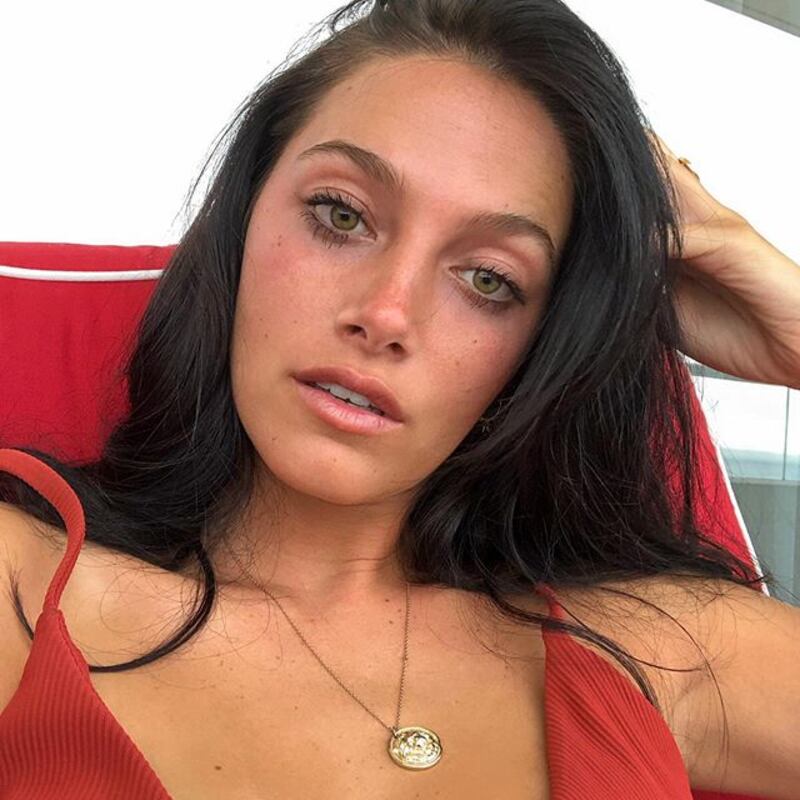 Lady Dybala rapisce i follower su Instagram 11