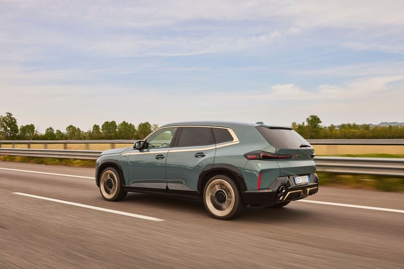 BMW XM: guarda le foto 13