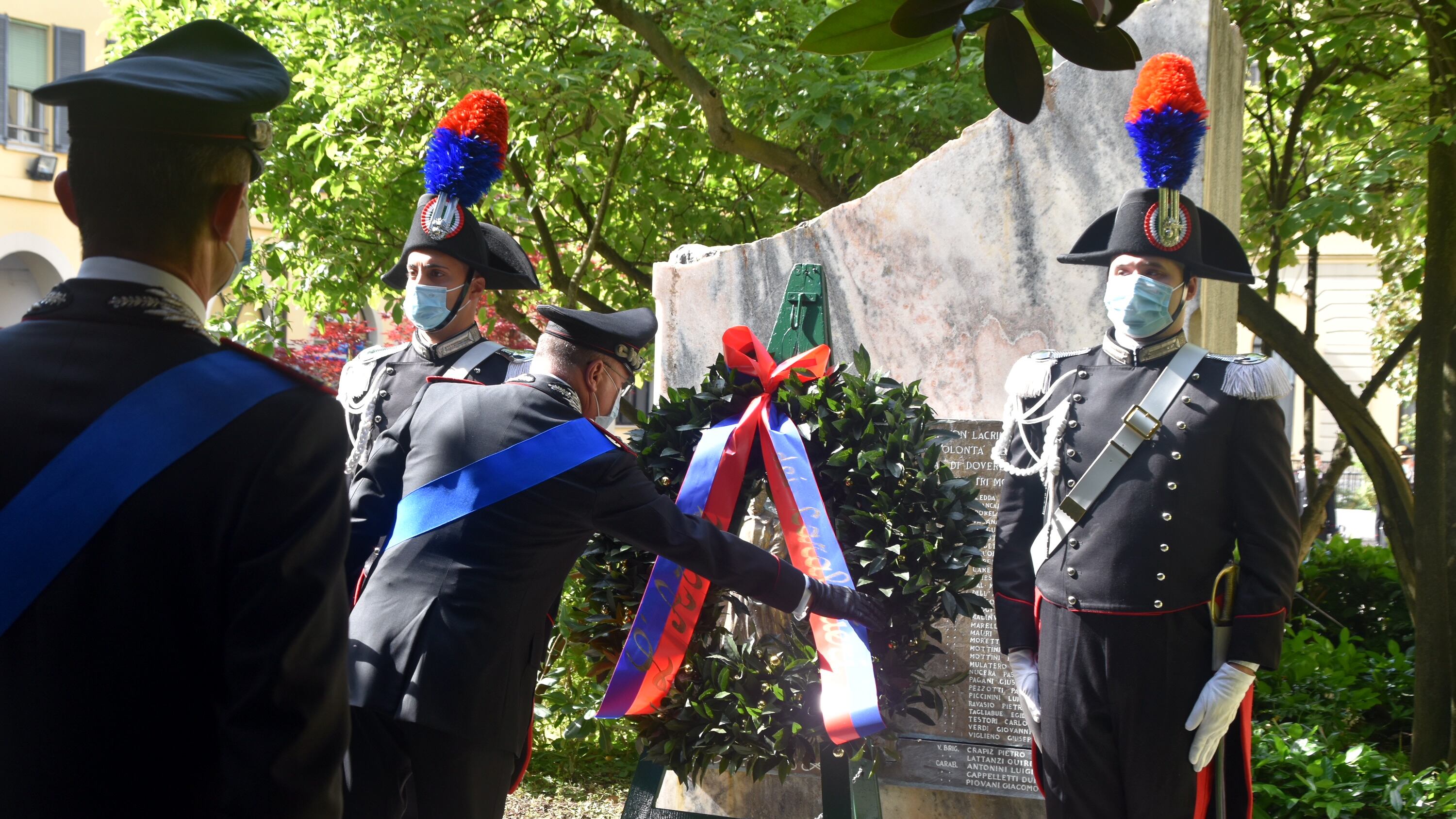 Cinque carabinieri caduti: eroi dell'Arma sul fronte Covid