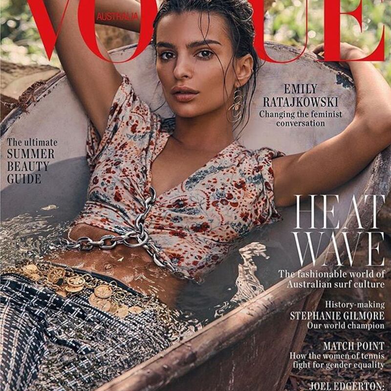 Emily Ratajkowski da urlo su Instagram: ecco gli scatti sexy della modella 2