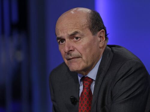 Pier Luigi Bersani: "Chi vuole fare i conti con Conte trattenga l'orgasmo"