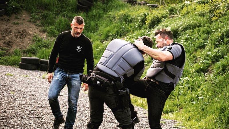 Stupri e violenze: le città sono un inferno. L'esperto: "Ecco come difendersi"