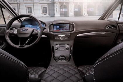 Ford svela a Milano la nuova S-MAX Vignale Concept 7