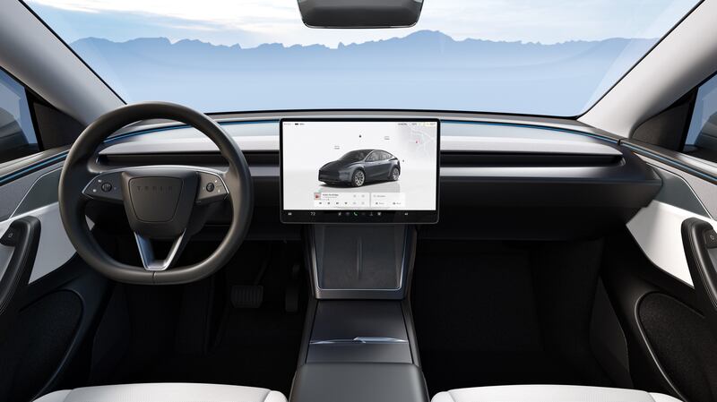 Tesla Model Y 2025: guarda la gallery del nuovo modello 17