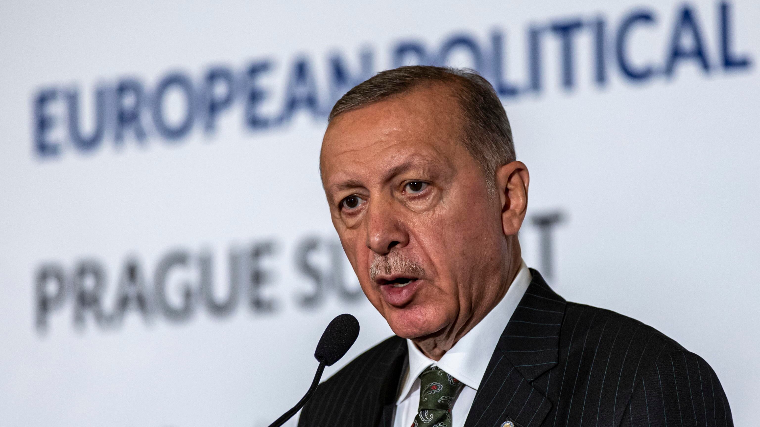 La mossa di Erdogan sul gas spiazza l'Ue. Scudo aereo, gli Usa smentiscono l'Ucraina
