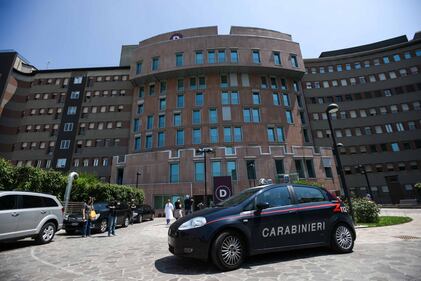 Il ricovero di Berlusconi al San Raffaele 9