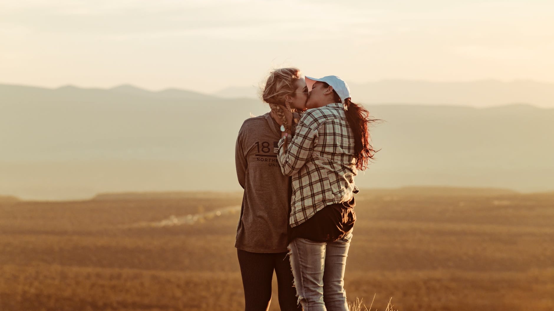 Sesso migliore per le lesbiche rispetto alle etero: lo dice la scienza