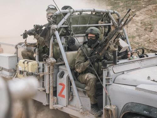 "Chiave per la vittoria". La sfida di Netanyahu: ora Israele vuole chiudere l'assedio