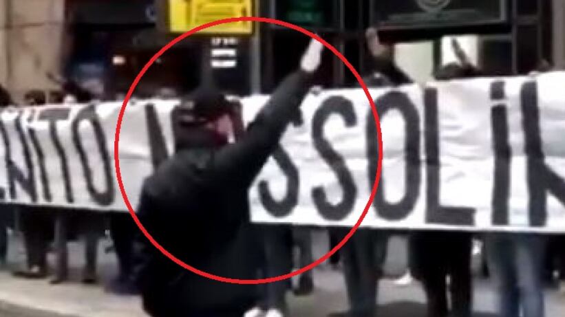 Striscione Mussolini, la Digos identifica 29 persone: 9 denunce