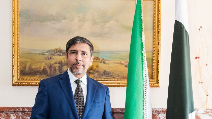 "Il Pakistan non ha legami con i terroristi. Ma potremo facilitare il dialogo con gli Usa"