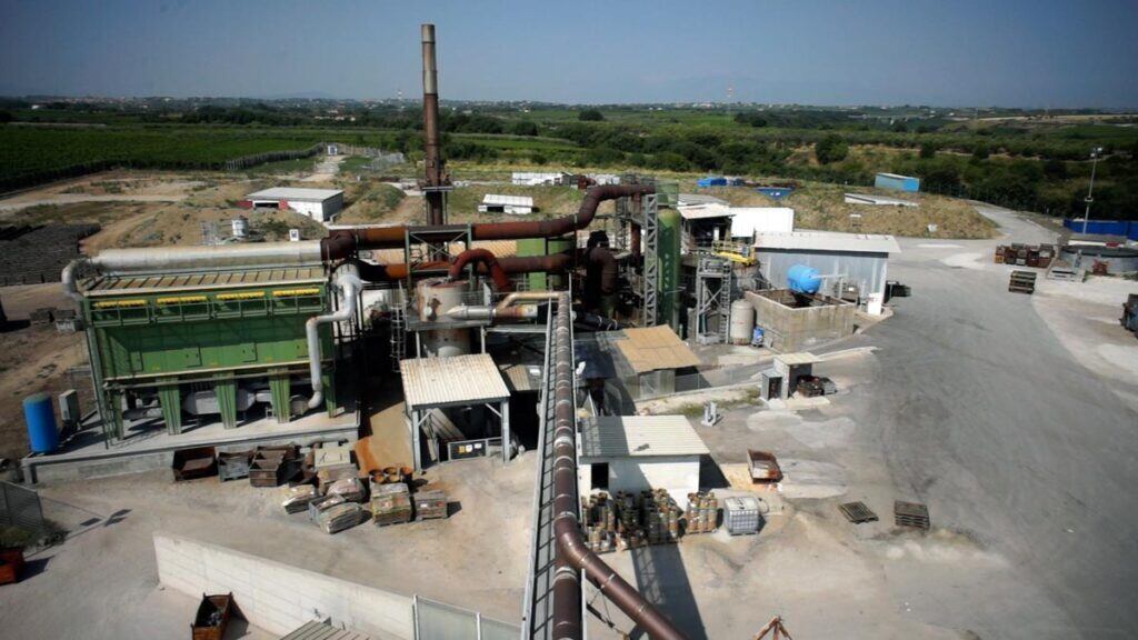 Esplosione a Chieti, tre morti in una fabbrica di polvere da sparo. Nel 2020 un'altra tragedia con tre vittime