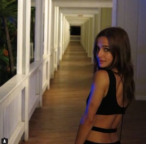Brenda Asnicar sexy su Instagram 13