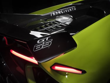 Frangivento GT65 by Loris Capirossi: guarda le foto della supercar 11