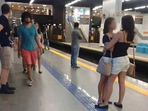 Milioni di condivisioni su Facebook per questa foto, ma non è come sembra