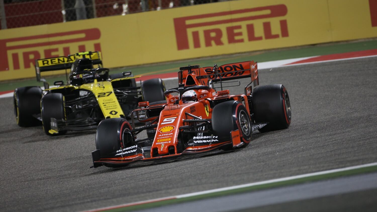 Briatore punge la Ferrari: ''Otto anni che è così, la macchina è più lenta''