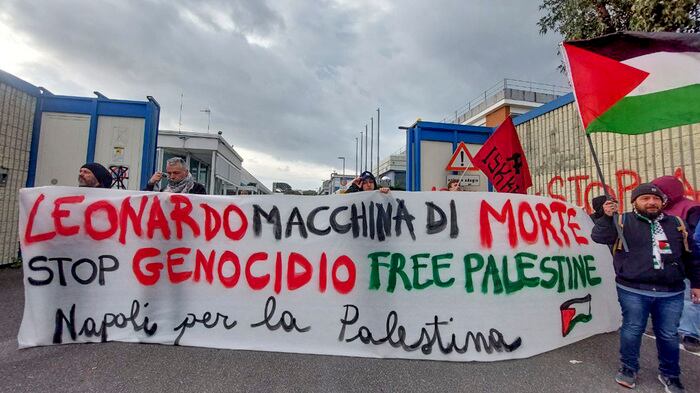 "Leonardo costantemente assediata da cortei violenti". E Cingolani deve saltare l'assemblea