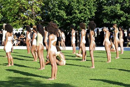 Kanye West presenta la sua collezione "Yeezy Season 4" a New York 8
