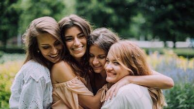 Giornata Mondiale dell’Amicizia, perché è importante avere amici