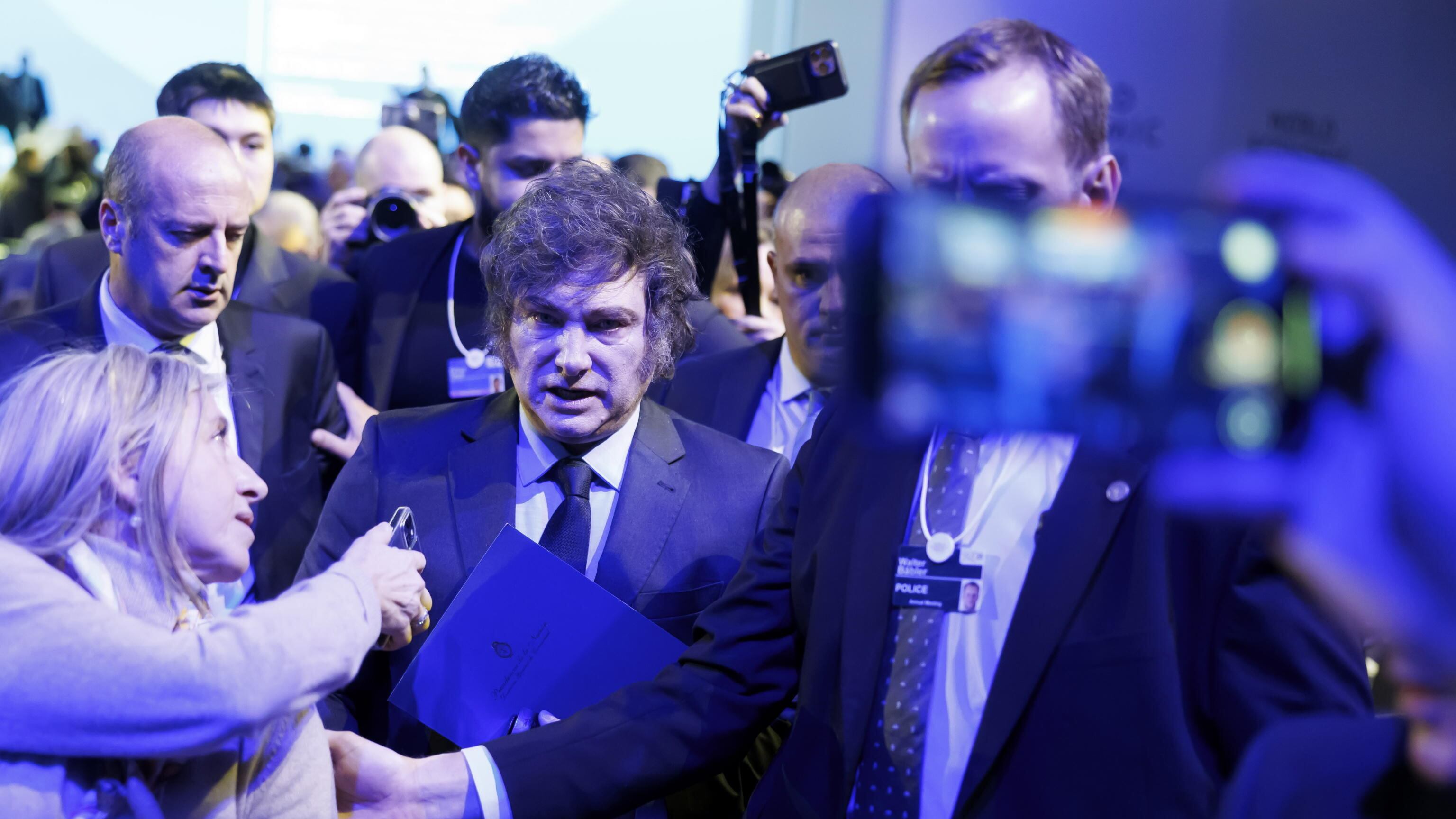 "Non sono più solo". Milei rilancia l'asse con Meloni, Trump e Musk