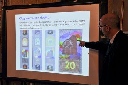 La presentazione della nuova banconota da 20 euro 9